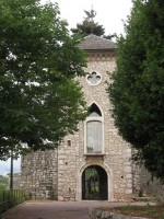 Василиск. Скульптура в замке Трсат в городе Риека, Хорватия