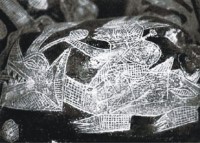 На древней гравюре видно, как человек оседлал динозавра. <br>Источник: «Комсомольская правда» от 14.09.2005 
