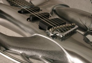 «Alien» – Креативный кастомайзинг гитар от «Emerald Guitars»
